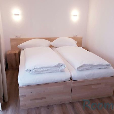 Modernes Apartment Metzingen Mittelstadt Екстериор снимка