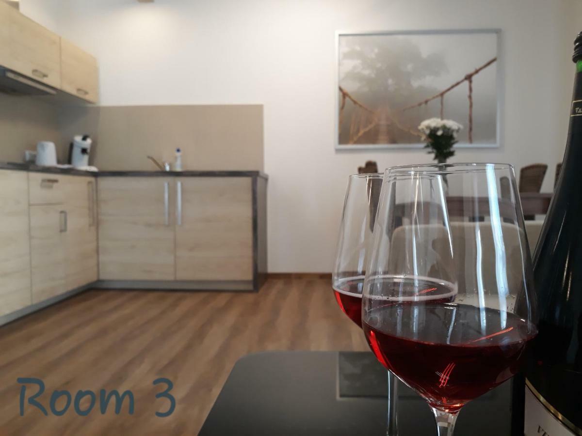 Modernes Apartment Metzingen Mittelstadt Екстериор снимка