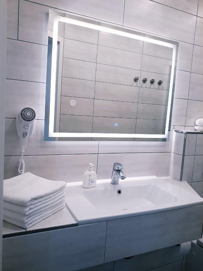 Modernes Apartment Metzingen Mittelstadt Екстериор снимка